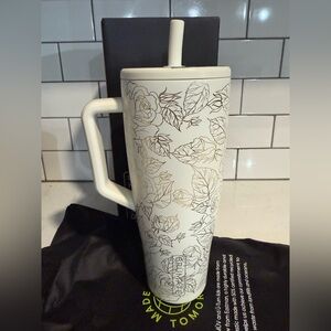 Brumate Era 40oz - Enchanted Rose